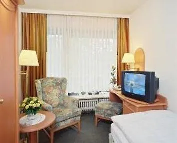 Отель Parkhotel ,thermeplus